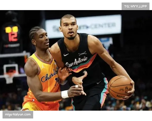 马刺裁掉双向球员乌姆德，签下伊曼纽尔·米勒补强阵容